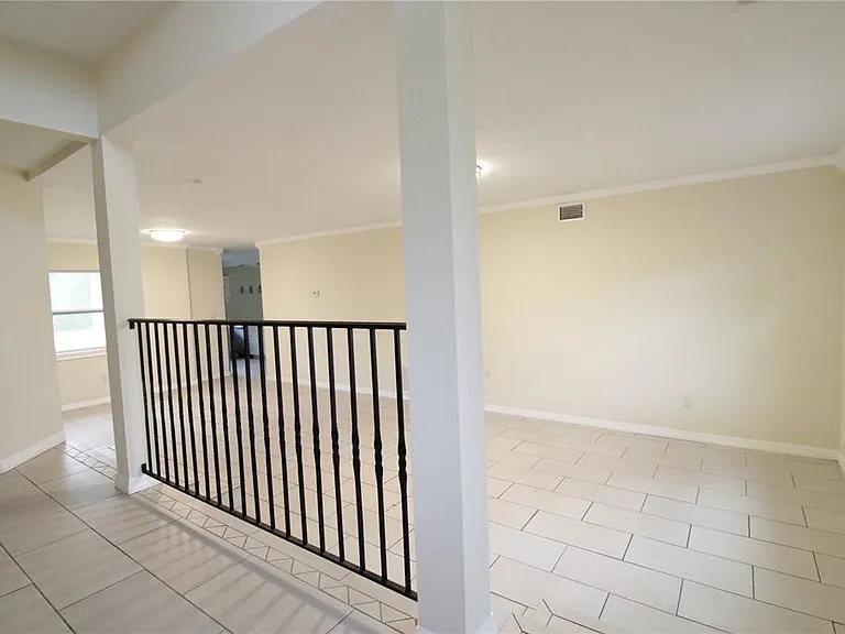 10907 SW 24th Ave — Photo 15