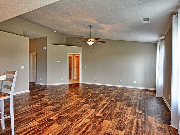3rd image of 3066 Sandstone Ct