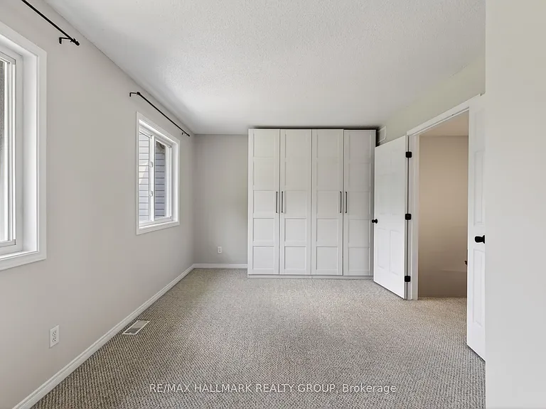 130 College Cir — Photo 24