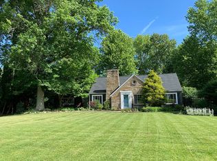 322 Hampshire Rd, Akron, OH 44313