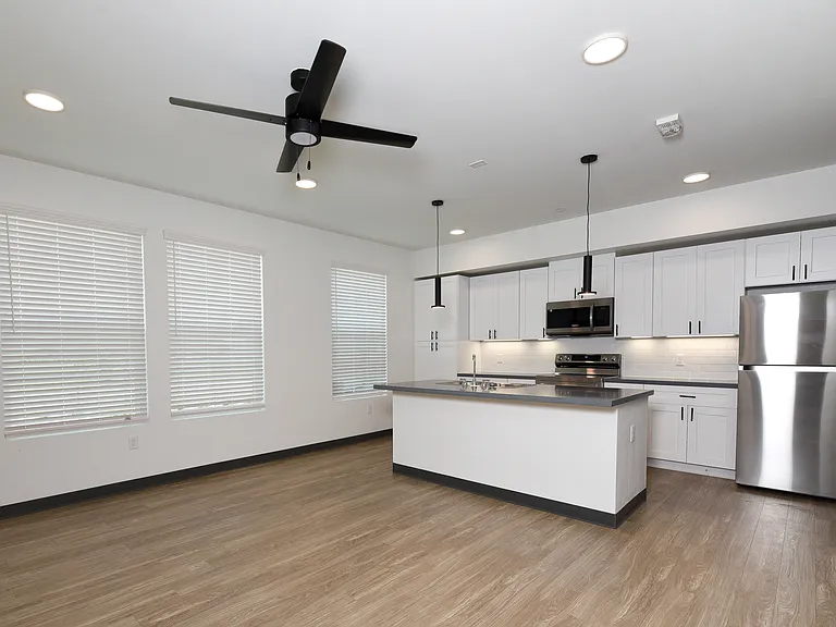 1404 Tabor St #103 — Photo 9