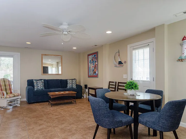 741 N Fort Fisher Blvd — Photo 31