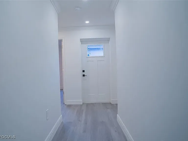 331 Detroit Ave — Photo 8