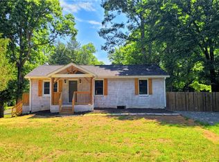 4665 Hildebrand Dr, Winston Salem, NC 27106