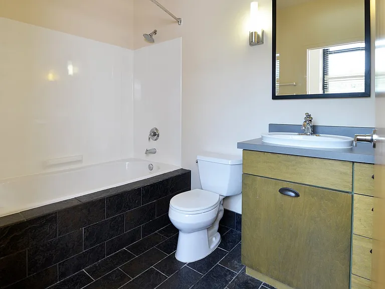 Helix Realty- The Original SOHO LOFTS — Photo 56