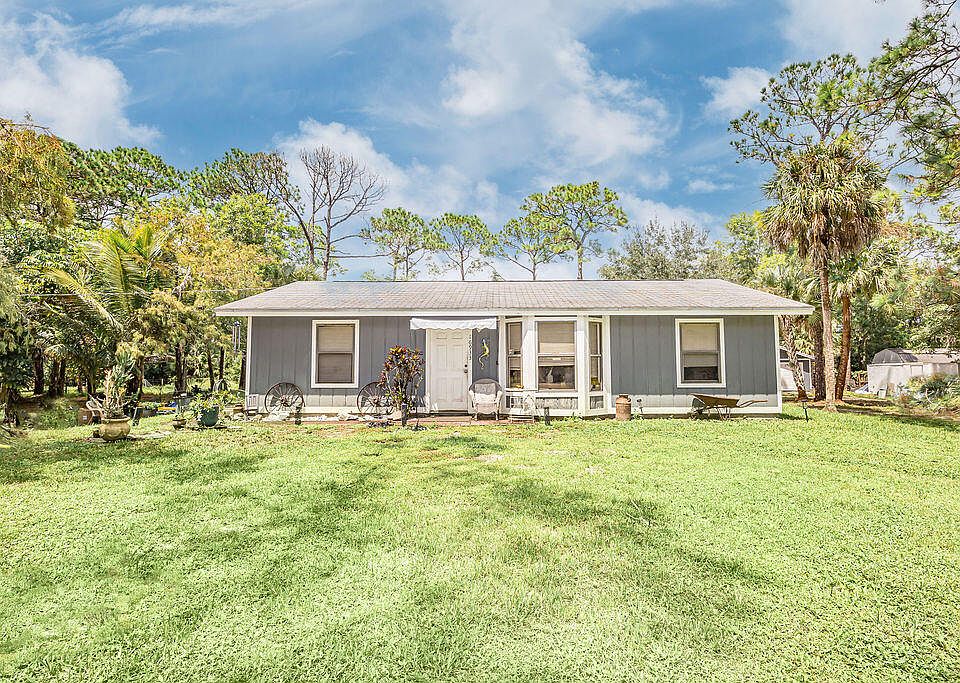 1st image of 16933 W Calder Drive W