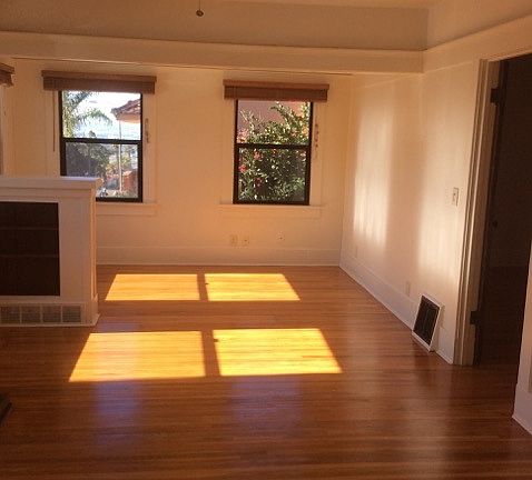 3rd image of 130 W Laurel St