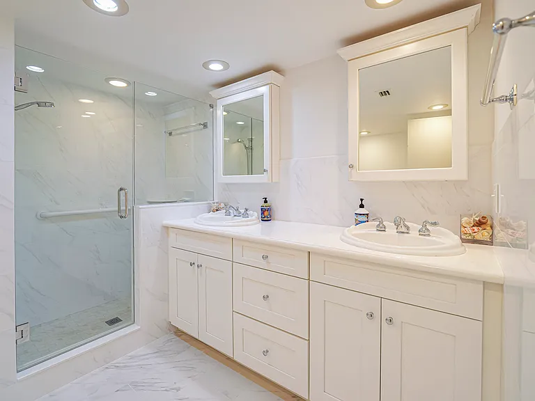 8416 Oceanside Dr #F11 — Photo 7