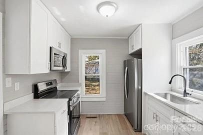 2nd image of 9030 Reid St