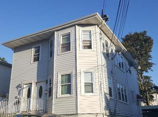 30-32 Toronto Ave, Providence, RI 02905