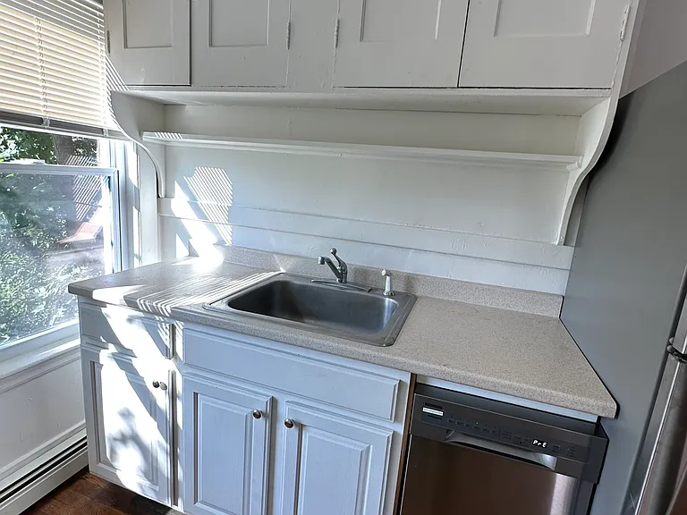 289 Highland Ave #2R — Photo 5