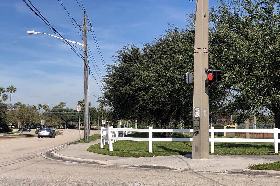 2nd image of 4321 Coral Springs Dr #2D