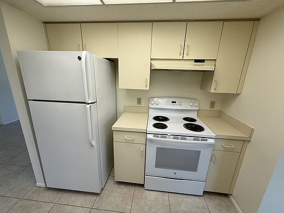 5th image of 6269 Grayson St