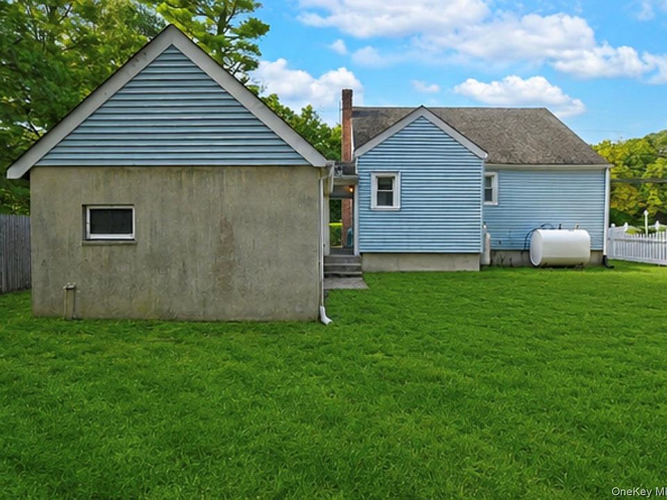2nd image of 133 Little Plains Road