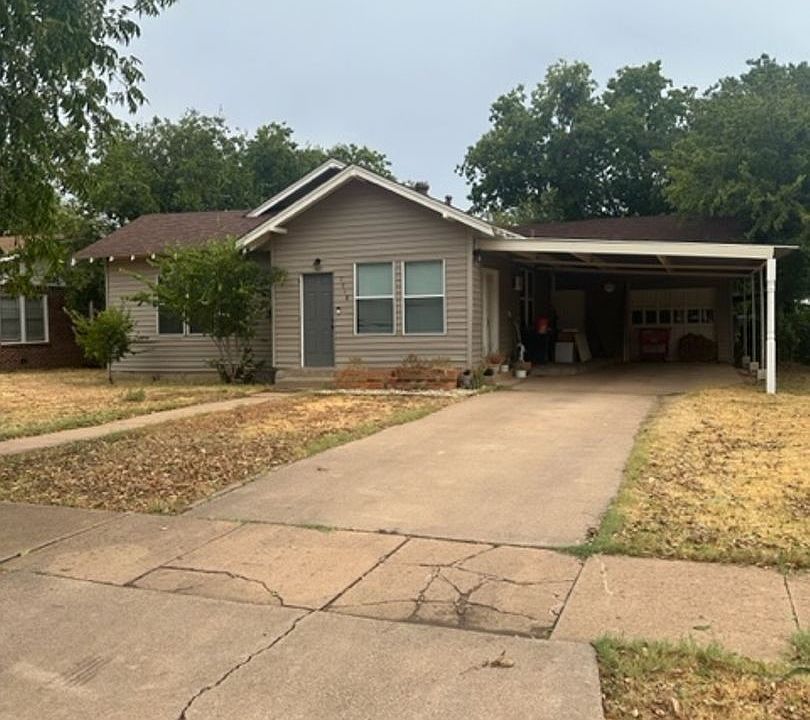 2nd image of 1718 Sandefer St