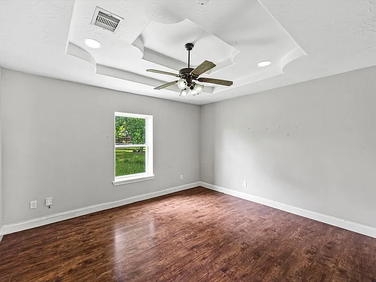 1209 Dogwood Dr — Photo 11