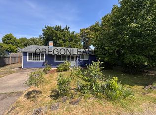 4641 Scenic Dr, Eugene, OR 97404