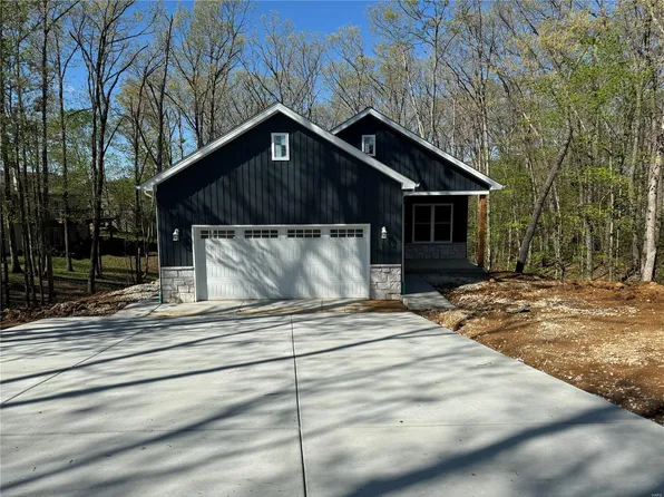 10512 Fairway Dr, Foristell, MO 63348