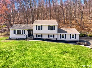 46 Rainbow Court, Hamden, CT 06514