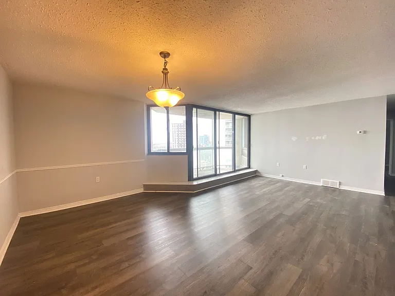323 Colborne St #1204 — Photo 15
