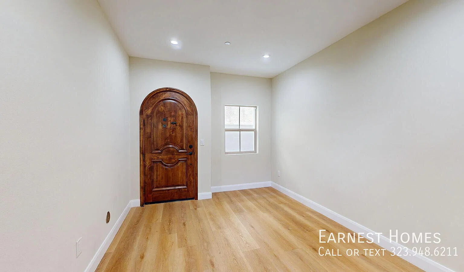 Brand new build! Bright and Spacious Near Main St! — Photo 3