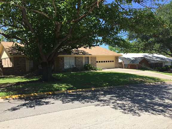 3rd image of 8012 Bangor Dr