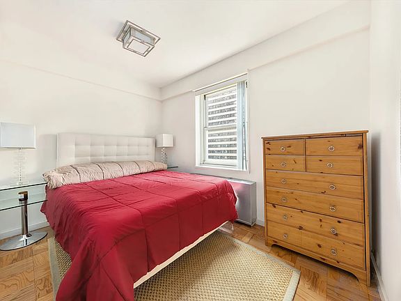 4th image of 159 W 53rd St APT 30C