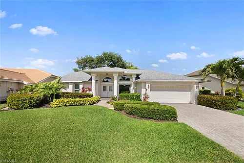 22361 Fountain Lakes Blvd Photo 1