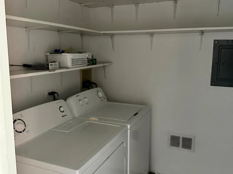 1022 Boxwood Ct #B2 — Photo 7