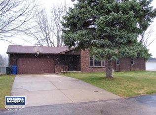 1940 Cold Spring Rd, Neenah, WI 54956