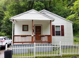 201 E Point Dr, Charleston, WV 25311