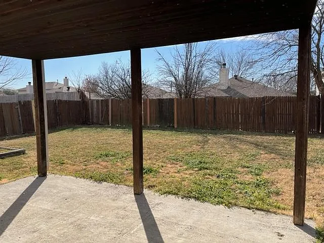 1579 Crown View Dr — Photo 15