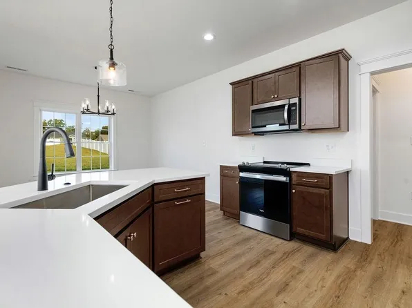 159 Langley Dr, Waynesboro, VA 22980