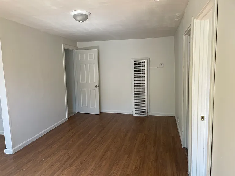 209 Philippine St #209 — Photo 4