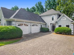 813 Labelle Ln, Hoover, AL 35226