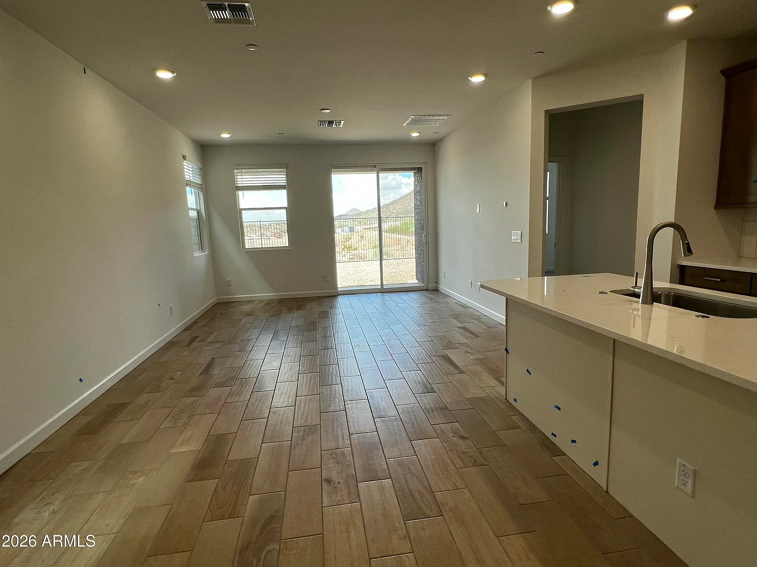 4 bed, 2.5 bath, 2047 sqft, $2,850 — Photo 4