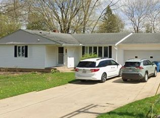 7057 Glendale Rd, North Ridgeville, OH 44039