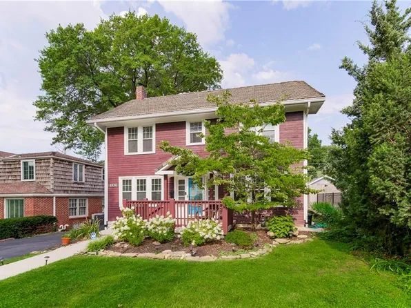 4936 Holly St, Kansas City, MO 64112