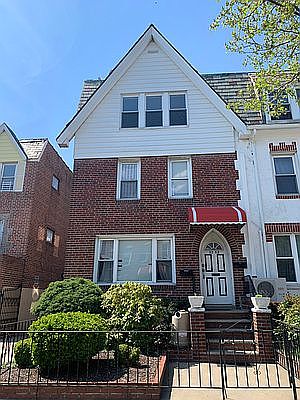 1st image of 32-52 47th St #2
