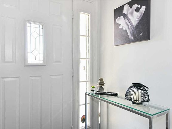 4th image of 242-10B Oak Park Dr #98B