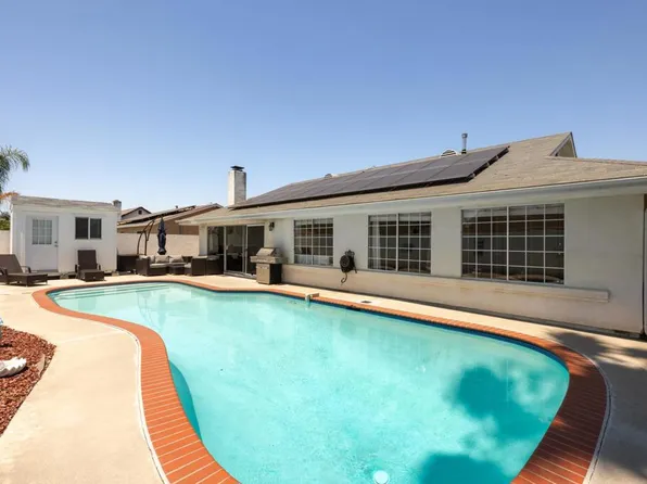 2141 Taylor Pl, Escondido, CA 92027