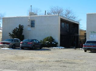 521 Charleston St SE, Albuquerque, NM 87108