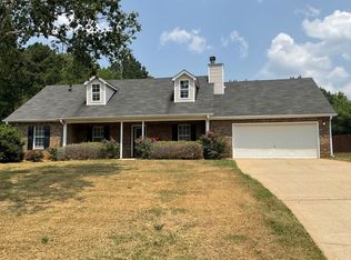 162 Meadow View Dr, Jackson, GA 30233
