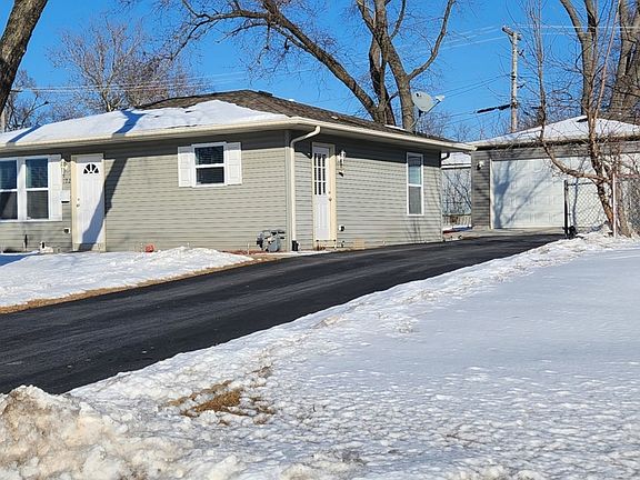 2nd image of 102 Caddy Ave