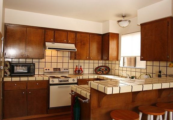 4th image of 419 Park Dr