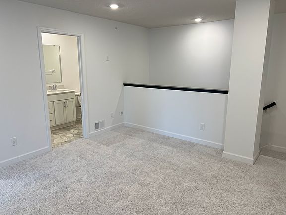 5th image of 21797 Dahlia Ln