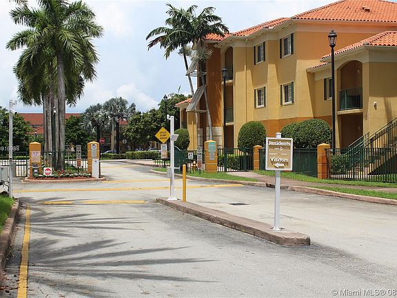 4th image of 7330 NW 114th Ave #1025