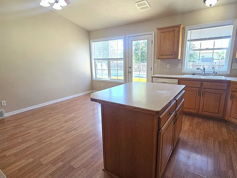 149 Leesburg Ln — Photo 36