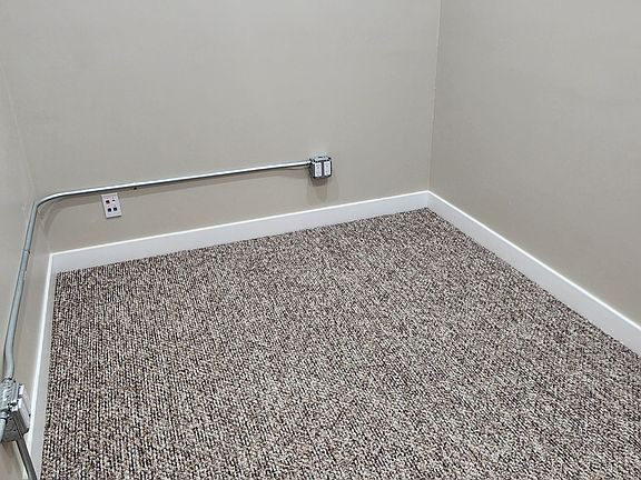 Bedroom 2 (10ft x 6ft)