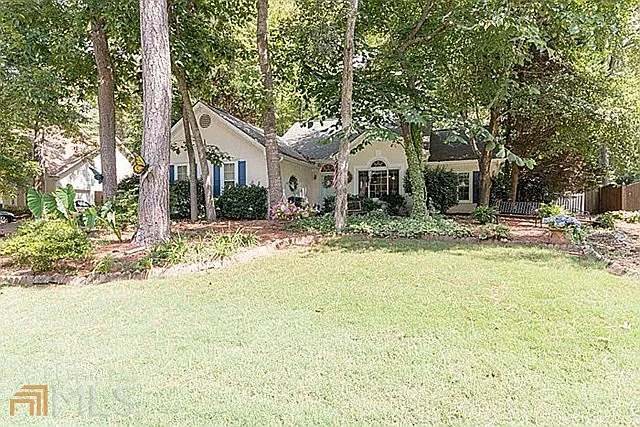 4035 Park Place Cir photo 1